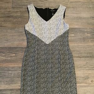 3/$40🎉 White House Black Market Dress